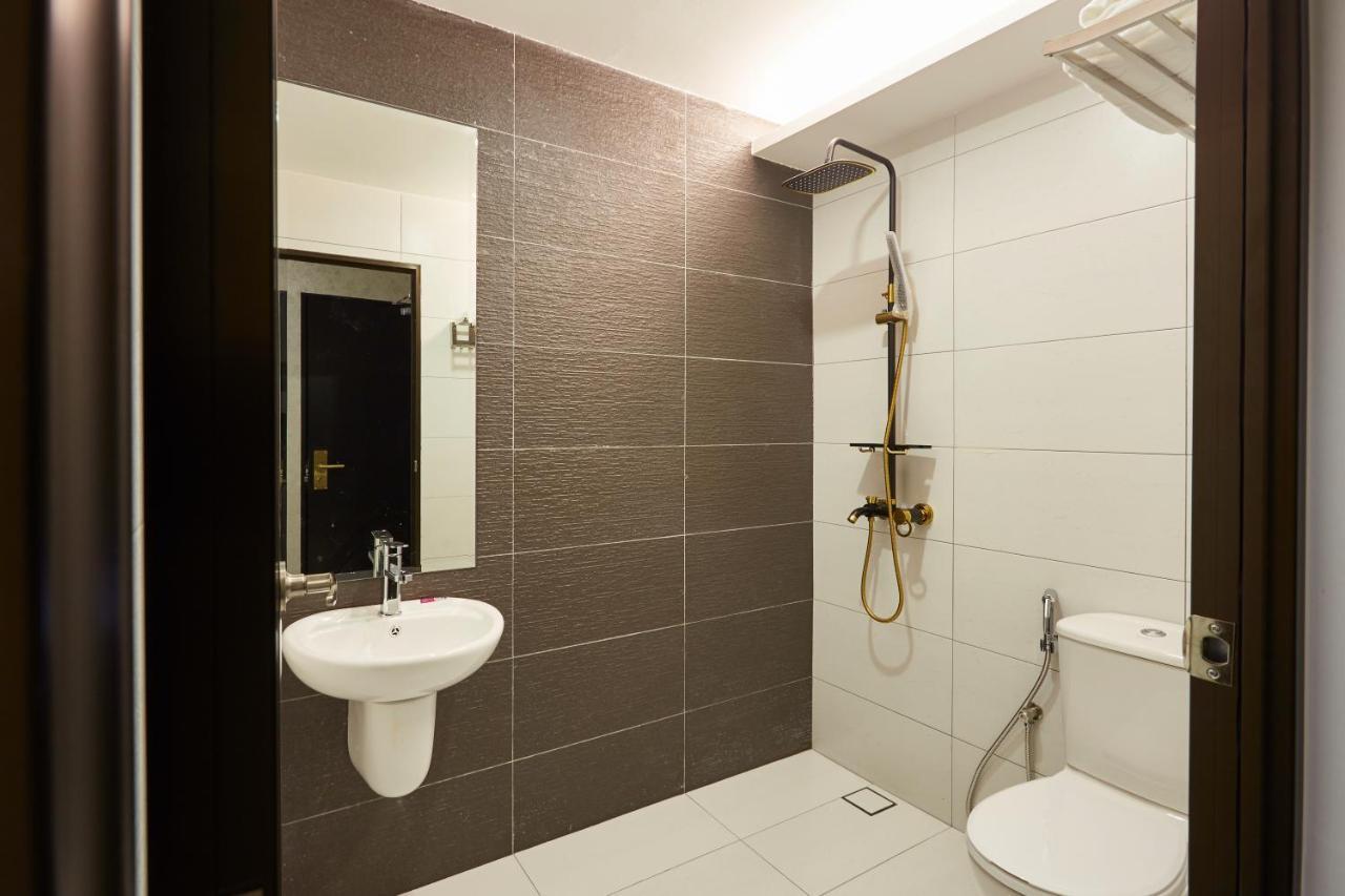 Dream Luxury Hotel Muar Exterior photo