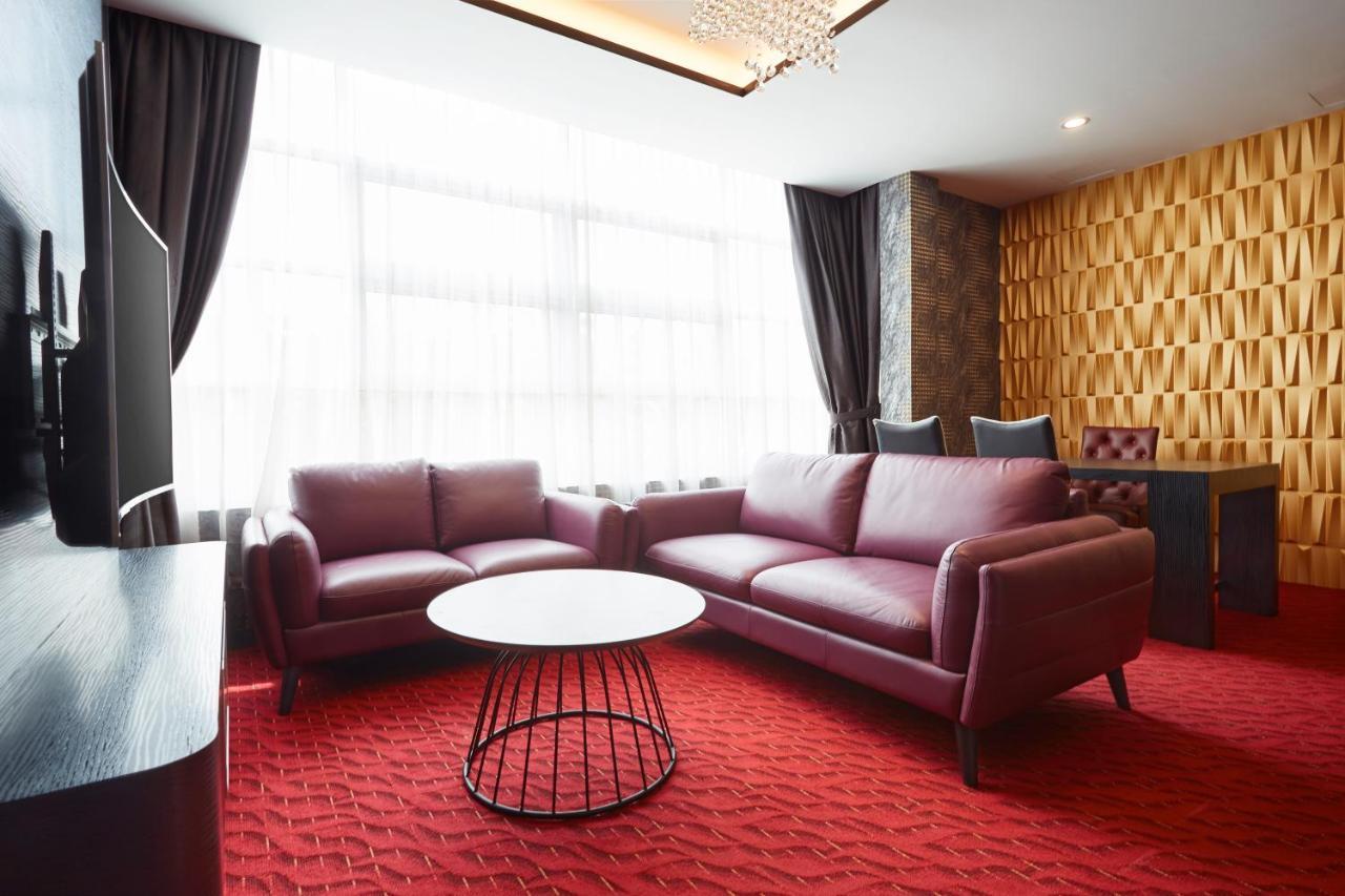 Dream Luxury Hotel Muar Exterior photo
